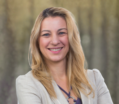 Photo of Jennifer Strong